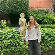 Ich bin Englisch Tutorin und unterrichte Grundschulkinder in Stuttgart